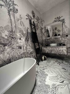 wallpaper-black-and-white-jungle-salone-mobile-milano-2023