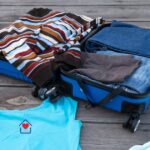 capi da mettere in valigia per un viaggio