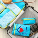 accessori e capi da mettere in valigia per un viaggio