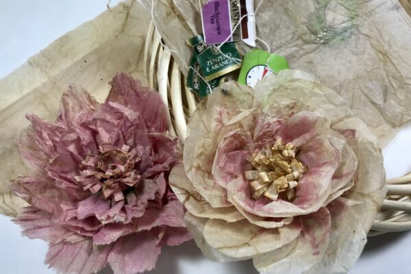 Riciclo creativo: creiamo un fiore con le bustine di tè
