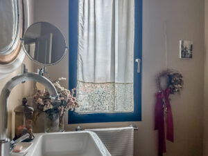bagno-retro-tenda-organza-pizzo