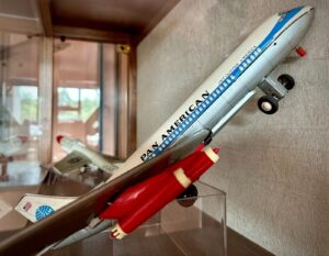 Modello giocattolo Gama del Boeing 707 Pan Am Clipper del 1960