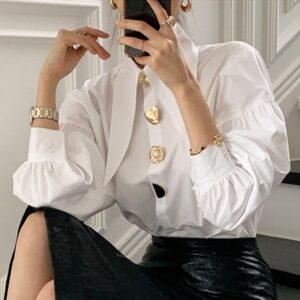 camicia con bottoni vintage