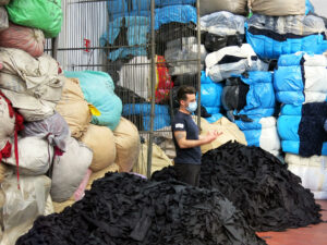 Come nasce la lana riciclata a Prato