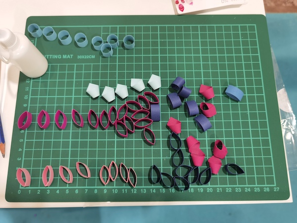 piano di lavoro con forme-quilling-semplificate