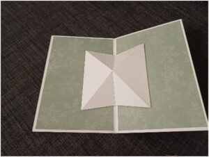 procedimento per Pop Up card di Natale