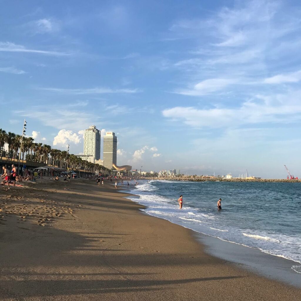 La spiaggia di Barceloneta