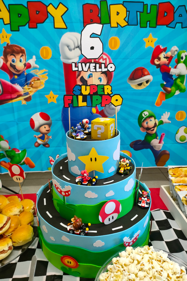 torta di compleanno fai da te a tema super mario 