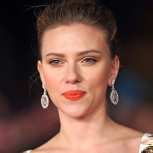 Scarlett Johanson Armocromia