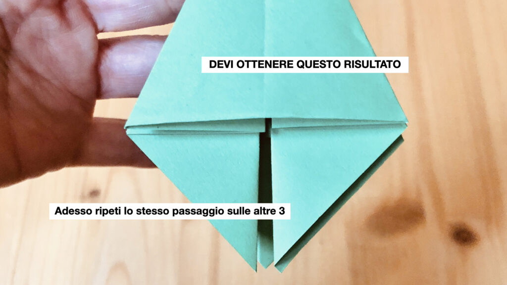 origami per decorazione di Natale in carta